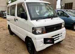 Mitsubishi Minicab 2009