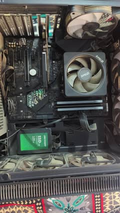 CORE i5 6th Gen 4 months Used only