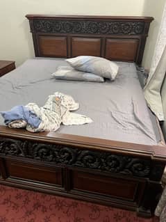 Chinoti Wooden bed set with 2 side tables