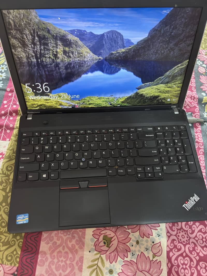 Lenovo laptop core i3 3rd gen 0