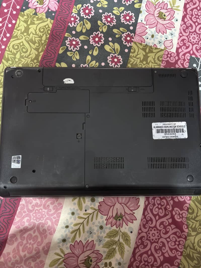 Lenovo laptop core i3 3rd gen 3