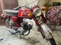 Yamaha yg180