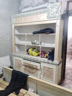 bed side tables and other funture