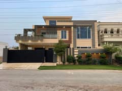 Brand New 20 Marla Beutifull House For Sale Wapda Town Ph 1 Multan.