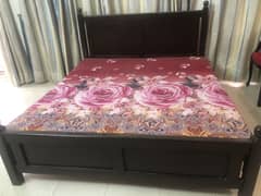 King size bed, shelf, storage