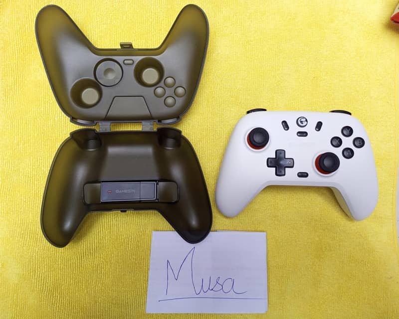 Easysmx X05     Gamesir nova lite 3