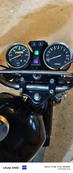 full ok bike h koi Kam nahi 10 10 h