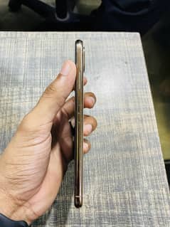 Xs max non pta 64gp battery helth77 condition 10.9