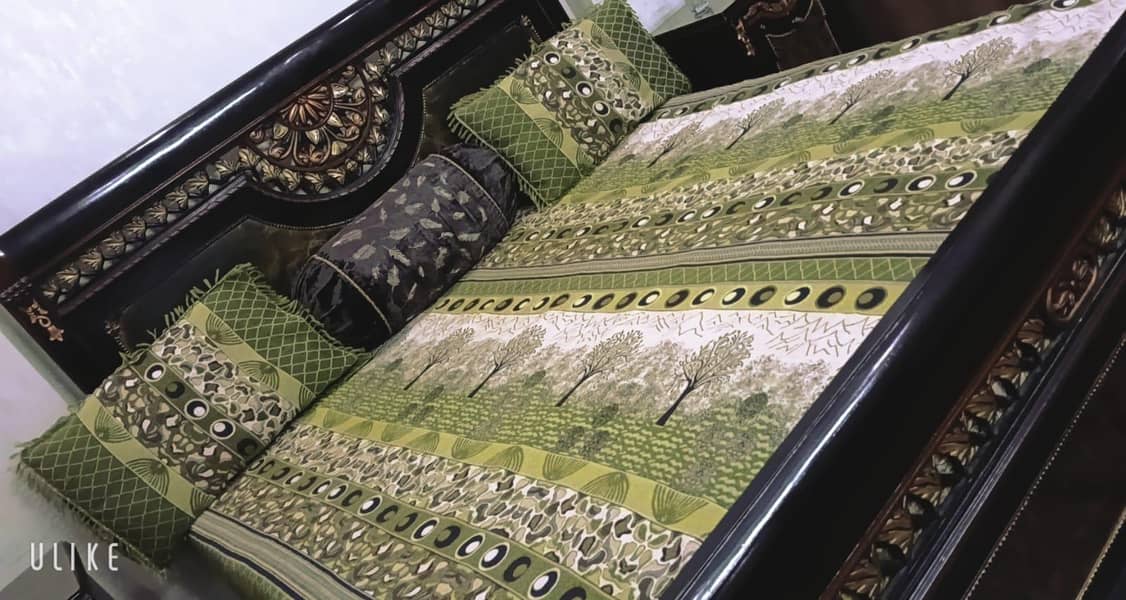 bed set with side tables and dressing table 1