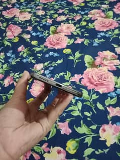 Vivo V30e