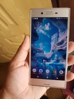 sony xzs