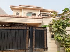 dha phase 4 kanal full house proper double unit for rent