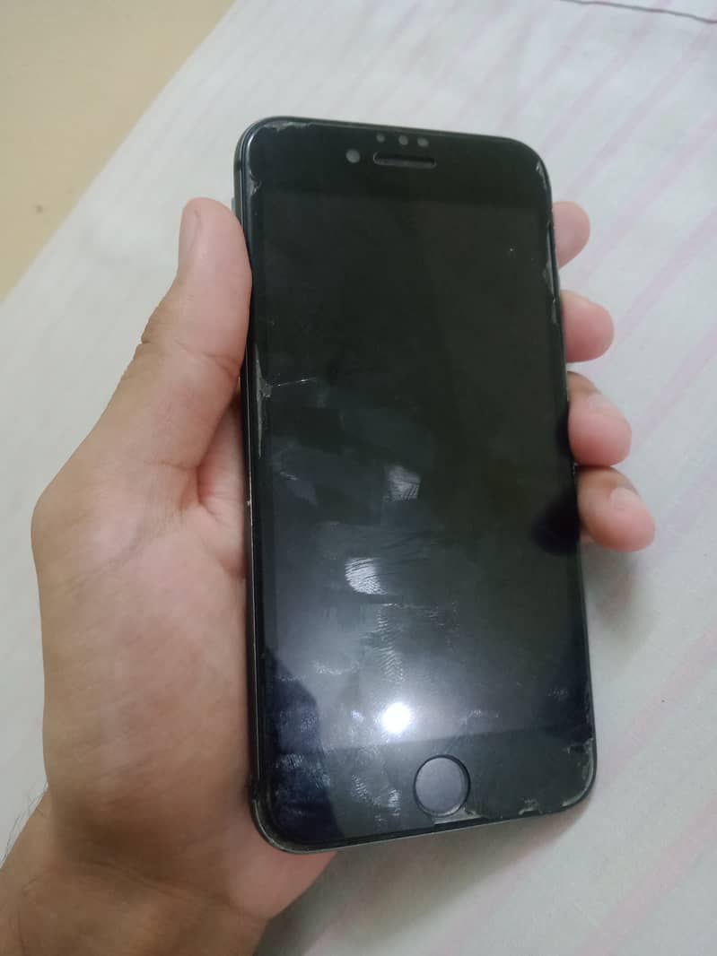 iPhone 8 PTA Approved (Read Add) 4