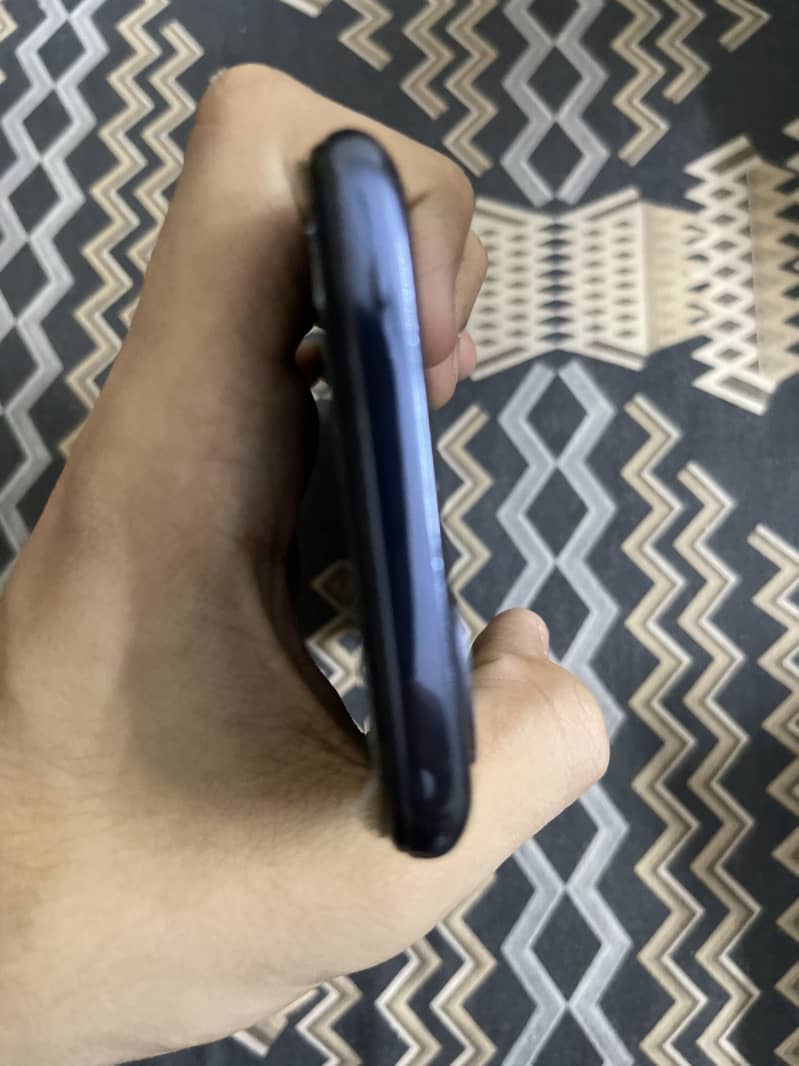 One plus nord n 10 no scratch on front 3