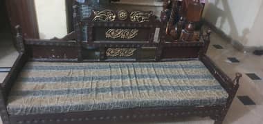 L sofa . devan