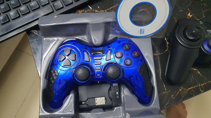 PC Game Controller / Gamepad 1