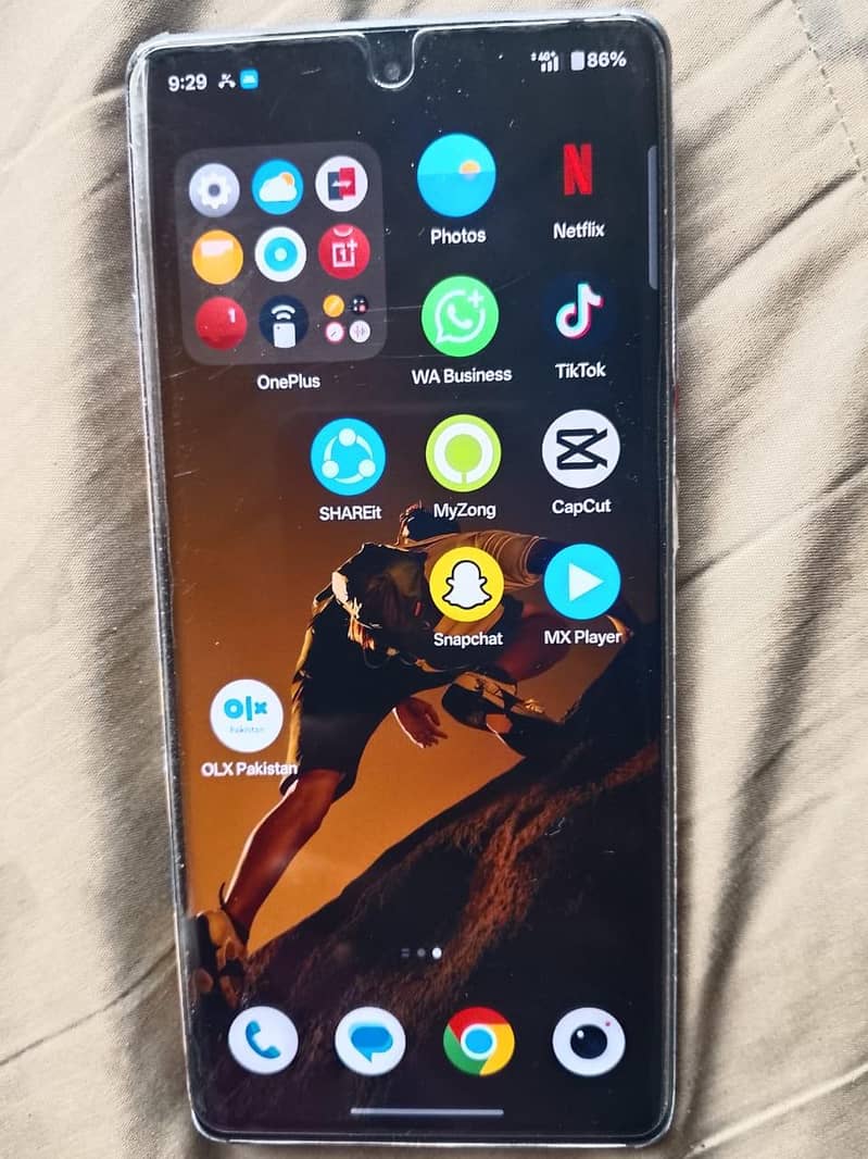 one plus 12R non pta . 4 month Sim working time 4