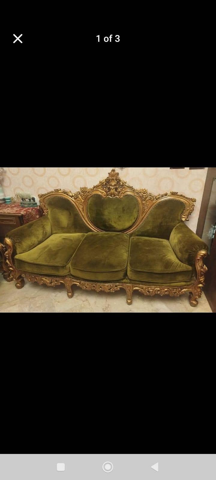 im selling 8 seater dinning table,2 sets of sevev seater sofa each 8