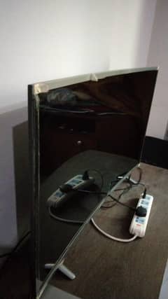 SAMSUNG SLIM LED TV