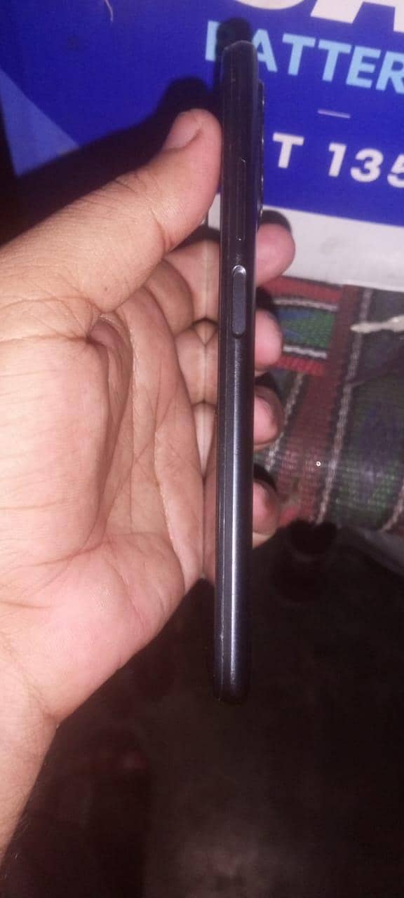 Redmi 9T 4+2/128 with box original condition mobile 10/10 2