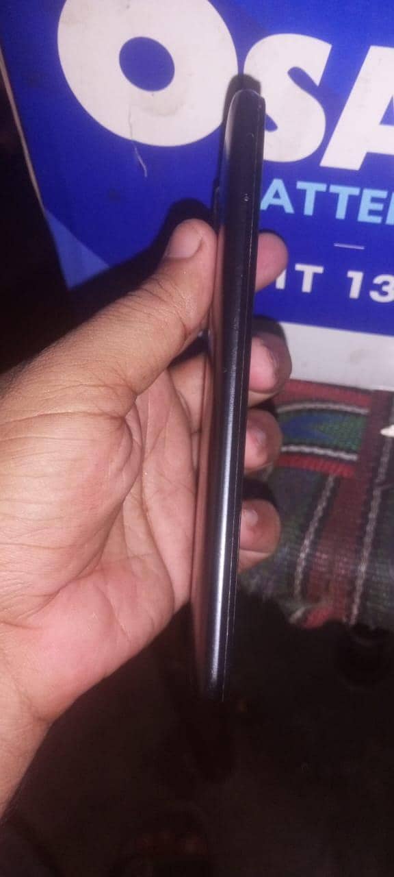 Redmi 9T 4+2/128 with box original condition mobile 10/10 8