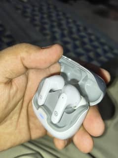 AirPods warlees