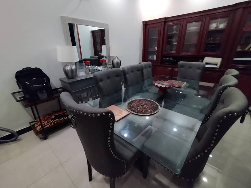 Modern 8 Seater Dining Set with Side Console 0