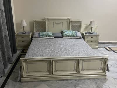 Solid Wood Bet Set with Dressing Table Dico Paint