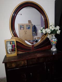Dressing table