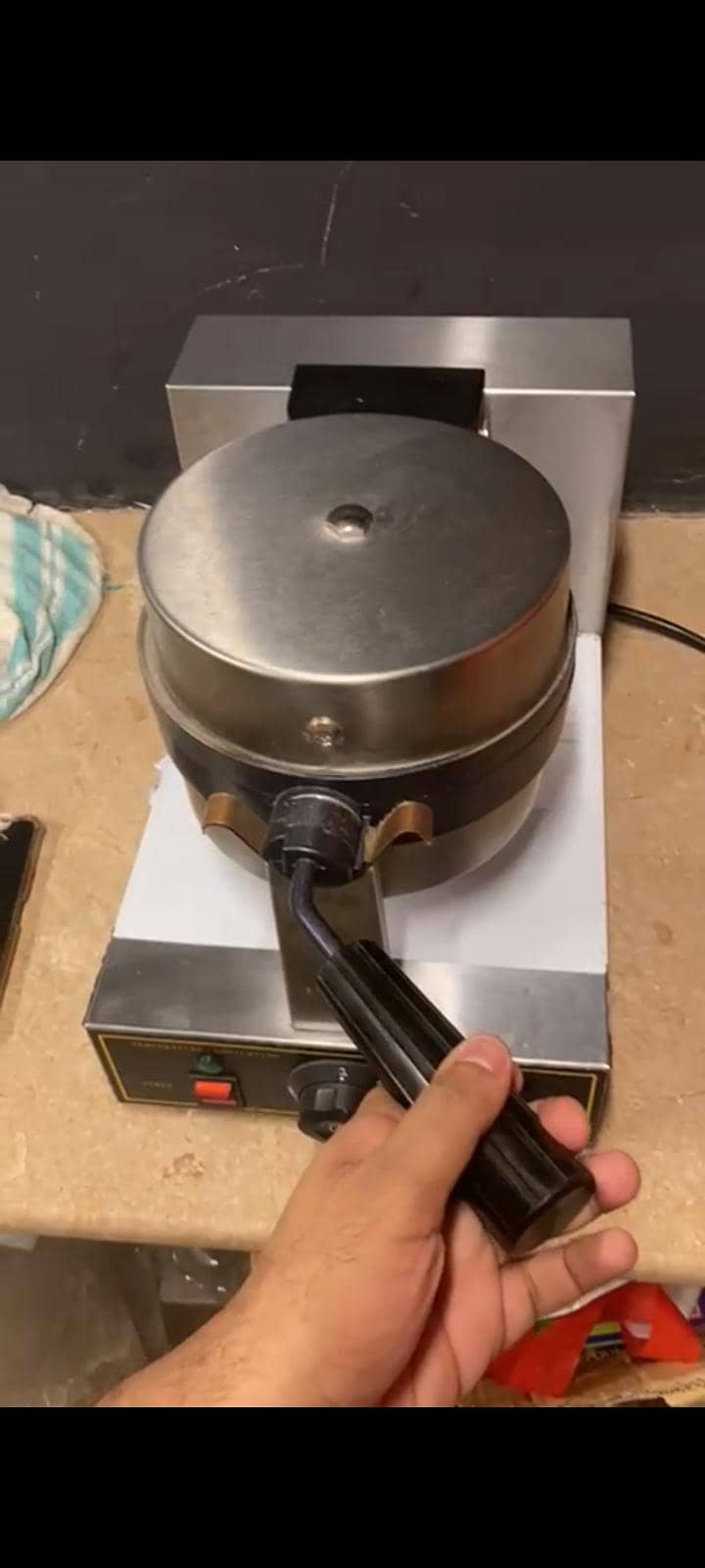 waffle machine only 10 days used 1
