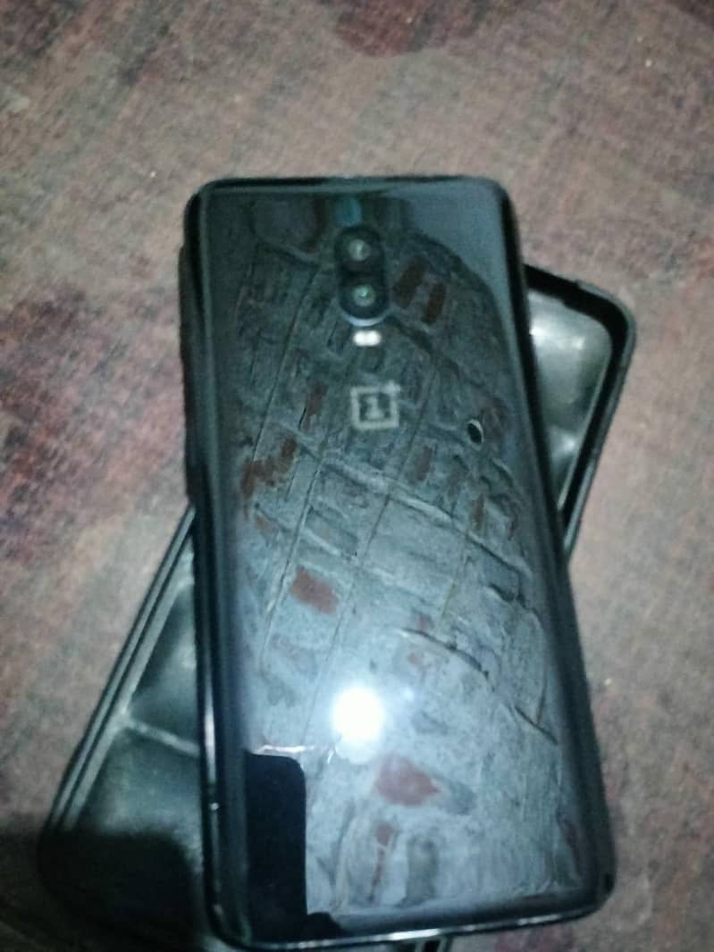 one plus 6t mobile phone no open  all ok just original adupter 7