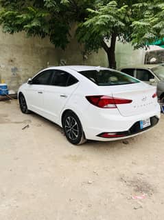 Elantra