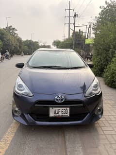 Aqua 1.5 hybrid (S)  2015 model