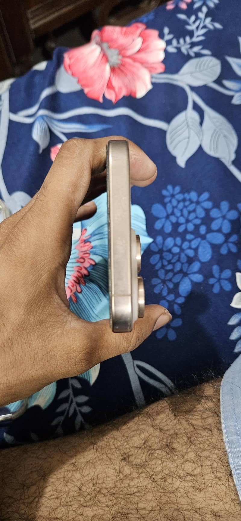 Iphone 16 Pro Max Jv LLA Model Non Pta 10/10 condition 3