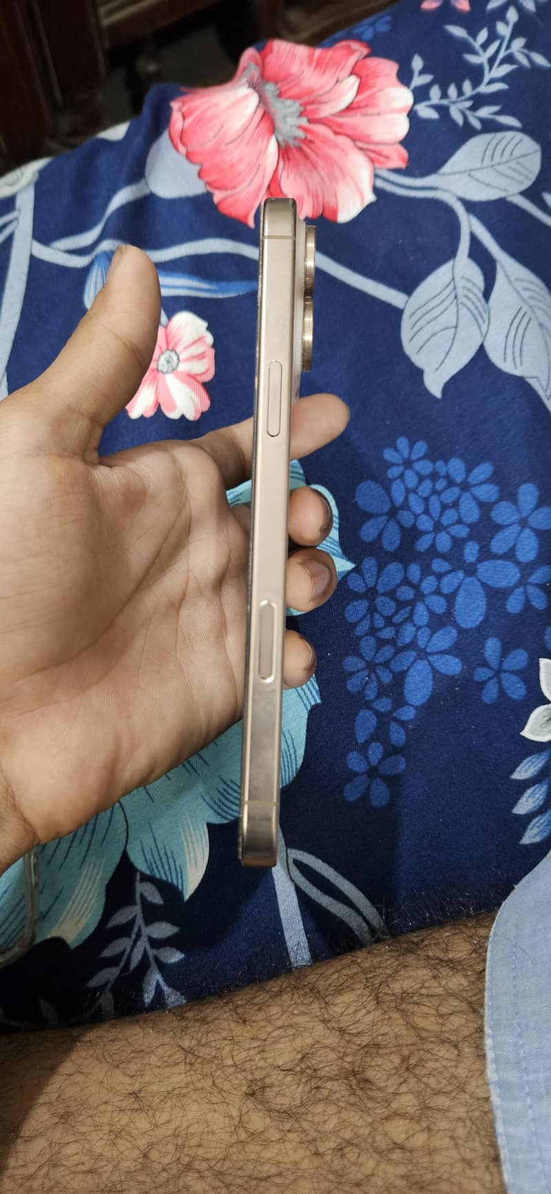Iphone 16 Pro Max Jv LLA Model Non Pta 10/10 condition 4