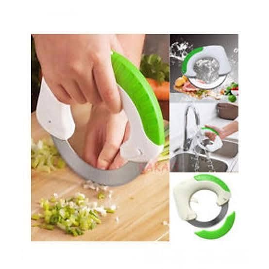 Green Rolling Knife Circular Cutter for Kitchen, Ideal for Meat, Vegetables, Salad, and Pizza