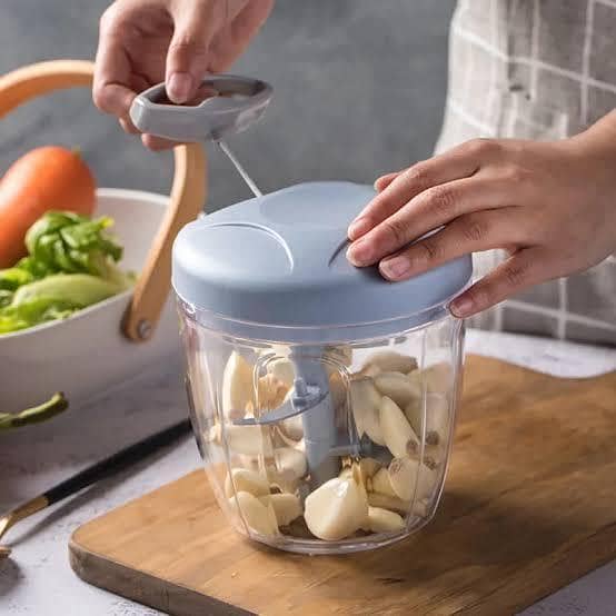 LARGE SMART SPEEDY CHOPPER for Vegetables, Garlic, and Meat Preparation