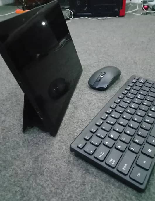 Dell Core i5 7th genration surface with Wireless mouse and keyboard 1