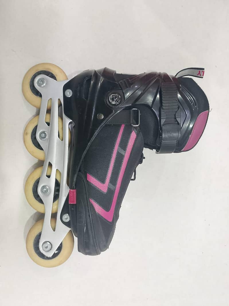 Imported skating shoes 6