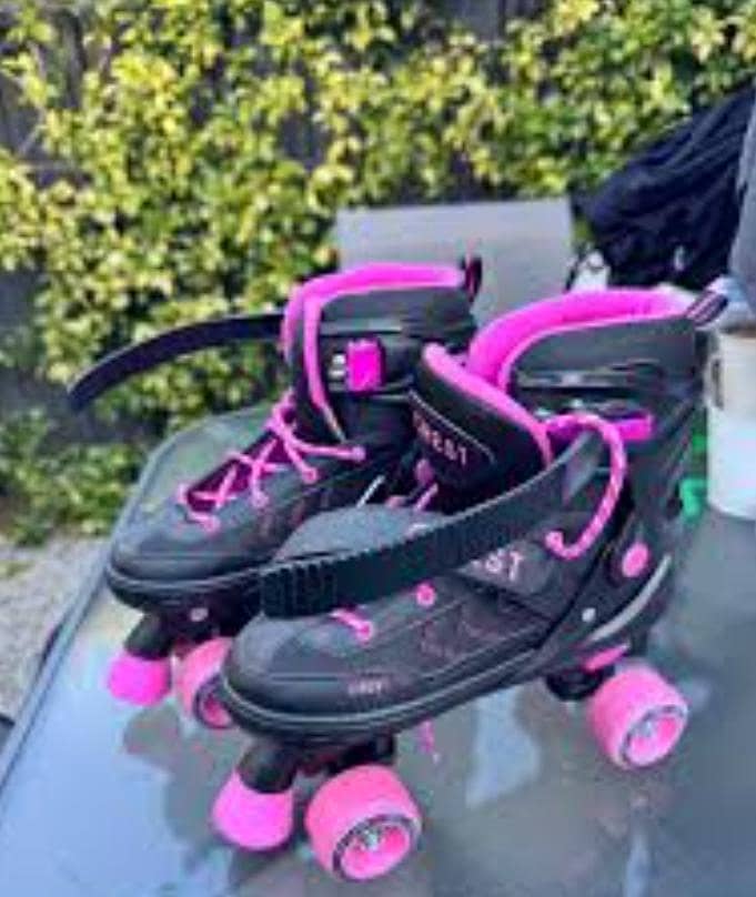 Imported skating shoes 17