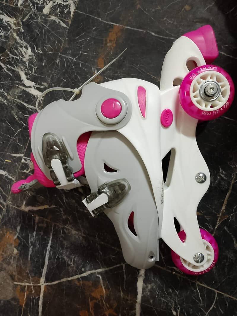 Imported skating shoes 19