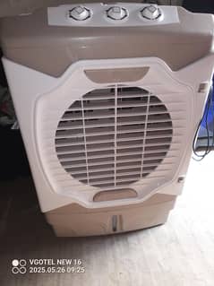 super asia cooler only one month  used. ac  200 v new condition