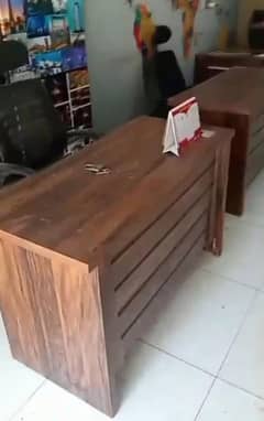 office table & chairs v. good condition 10500. r. s