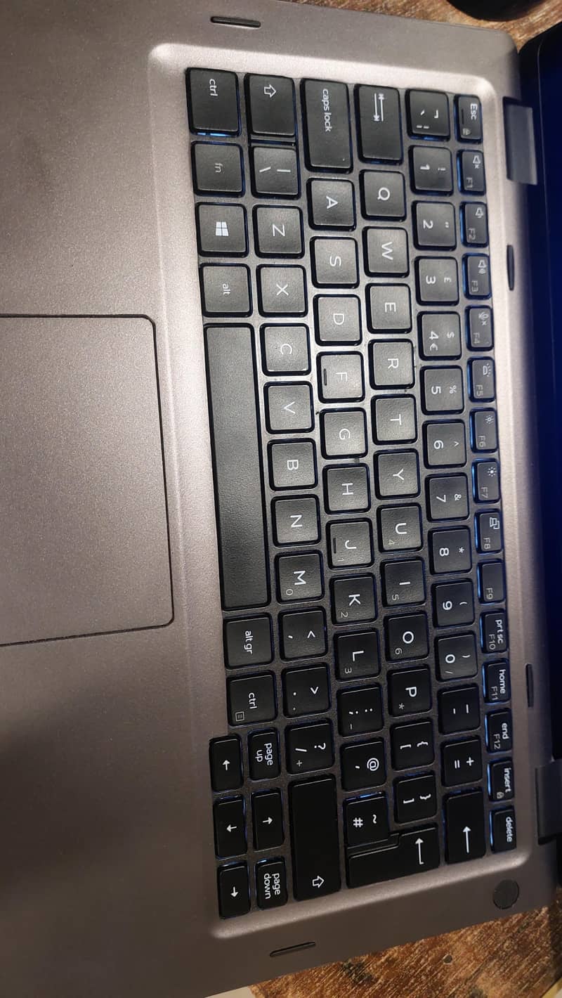 Dell 5300 2 in 1, 360 degree rotate with touch screen 1