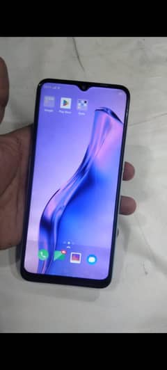 oppo A31 6 gb rem 128 mamri camera saaf nhi hn aur aur penal ka gilas
