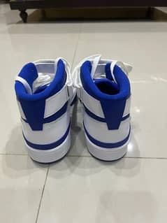 Addidas original sneakers