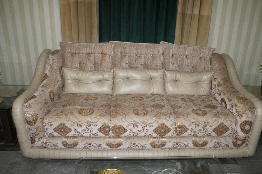 sofa set with table 2