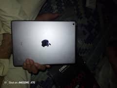 i pad 6th 128GB