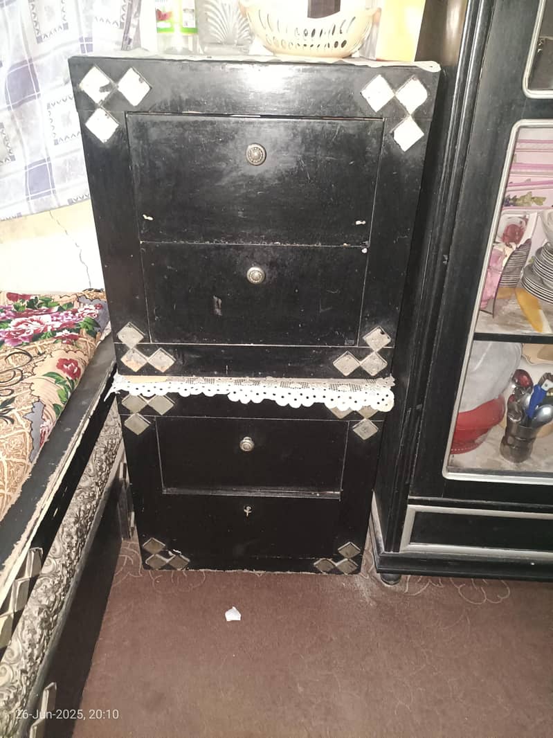 double bed with dressing table with side tables and برتنوں wali almari 2