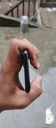 iPhone 7 pta hai 128 gb ma